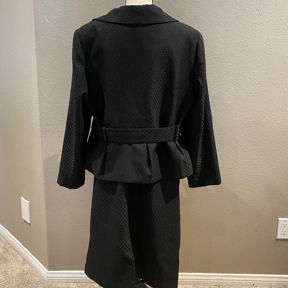 Women’s Black Skirt Suit SET - Picture 3 of 3